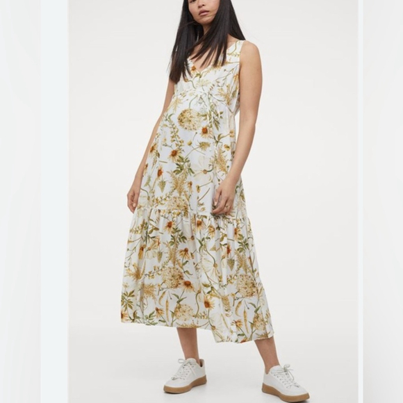 H&M Dresses & Skirts - Floral Tiered Maternity Midi Dress Cream & tan Neutral colours v- neck medium